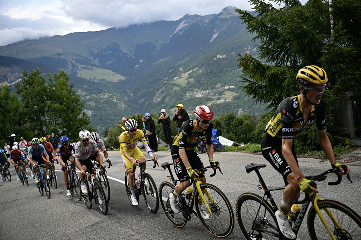 «<small class="fine d-inline"> </small>Le Tour de France 2026 va sacrifier un joyau des Alpes<small class="fine d-inline"> </small>»