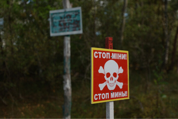 Ukraine : 13 500 km² d'étendues d'eau contaminées par des mines et explosifs