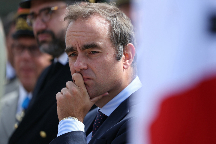 Chasse, zad, nucléaire : qui est Sébastien Lecornu, le nouveau Premier ministre<small class="fine d-inline"> </small>?