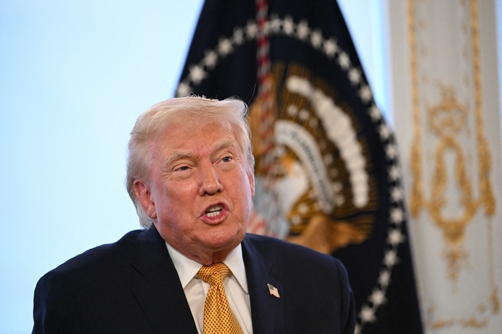 Trump attaque des Européens luttant contre la désinformation climatique