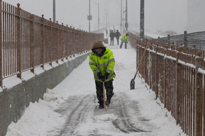Froid polaire aux États-Unis : les climatosceptiques se délectent