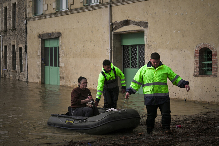 «<small class="fine d-inline"> </small>Un train de tempêtes<small class="fine d-inline"> </small>» frappe la France, l'Espagne et le Portugal