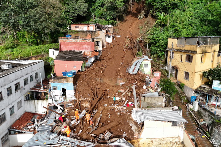 Au moins 30 morts au Brésil après des pluies torrentielles