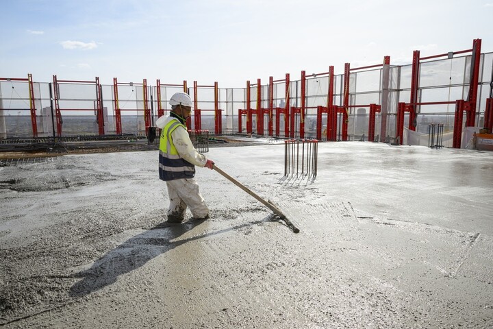 «<small class="fine d-inline"> </small>Le béton est le matériau le plus utilisé dans le monde mais personne ne sait d'où vient son parpaing<small class="fine d-inline"> </small>»