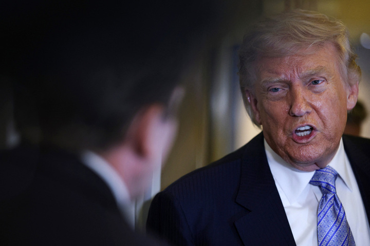 G7 d'Évian : Emmanuel Macron efface le climat de l'agenda pour «<small class="fine d-inline"> </small>ne pas fâcher<small class="fine d-inline"> </small>» Donald Trump