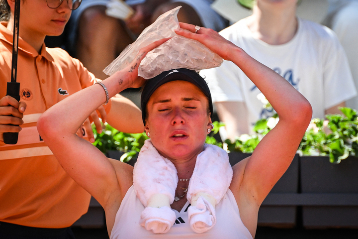 «<small class="fine d-inline"> </small>Vous voulez qu'un joueur meure sur le court<small class="fine d-inline"> </small>?<small class="fine d-inline"> </small>» De Roland-Garros à l'Open d'Australie, le tennis au défi des canicules