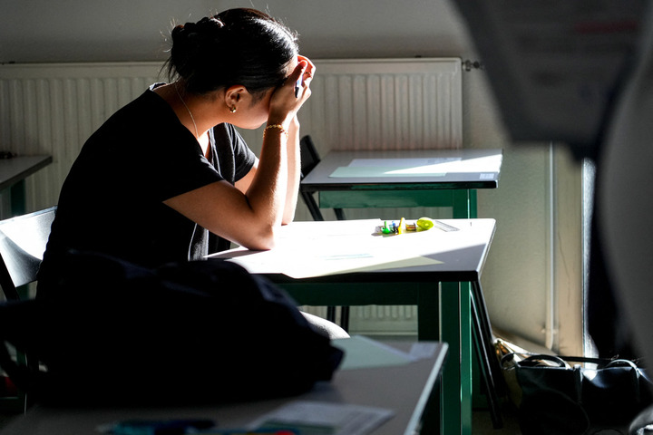 Nuits blanches, migraines... Les lycéens passent leur bac dans une chaleur étouffante