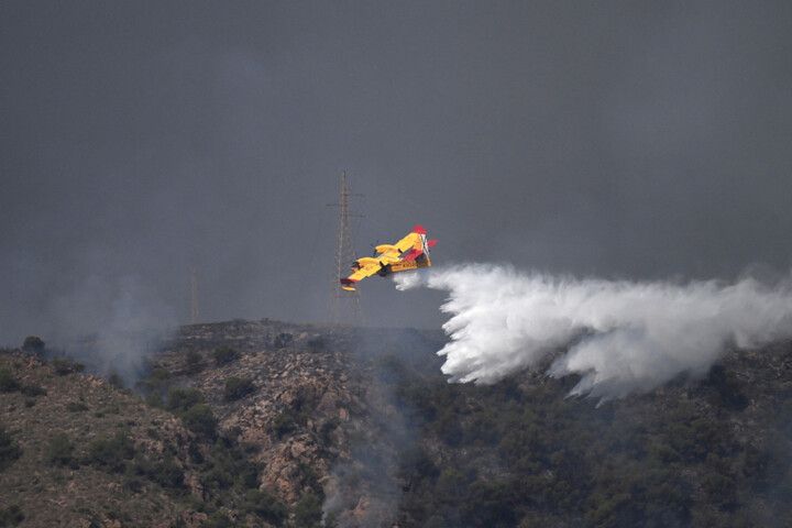 11 morts et au moins 19 disparus : un feu de forêt fulgurant endeuille l'Espagne