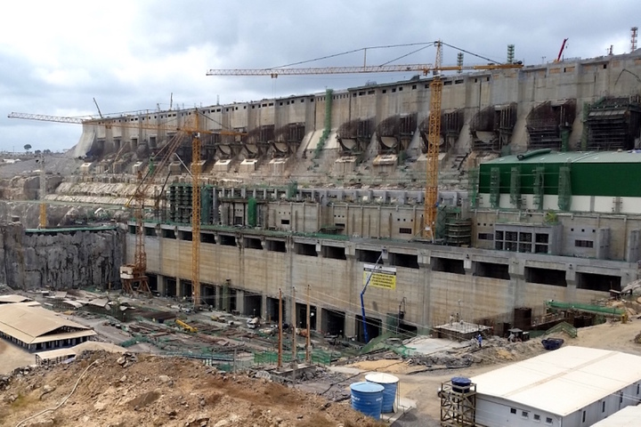 Au Brésil, de nouveaux projets de barrages menacent la forêt tropicale et les populations indigènes
