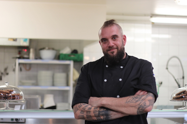 Est-il difficile pour un restaurant de s'approvisionner en bio et local<small class="fine d-inline"> </small>?