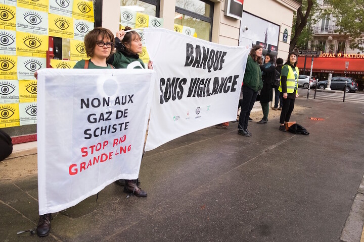 Climat et droits humains : Crédit agricole et Société générale sous vigilance