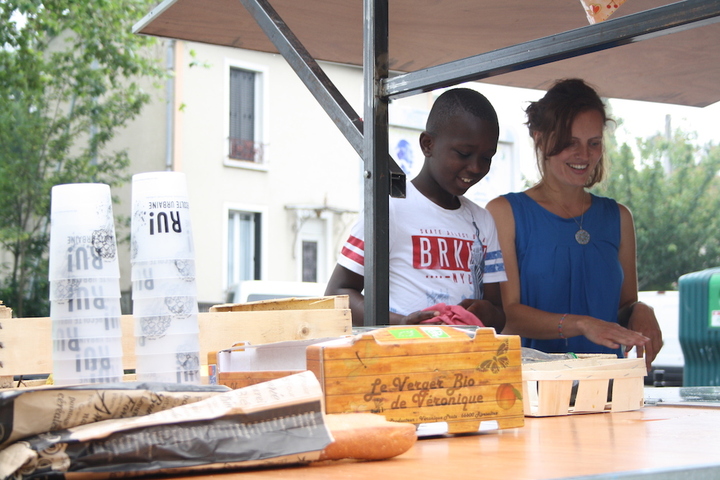 À Montreuil, les enfants goûtent aux joies de la récup'