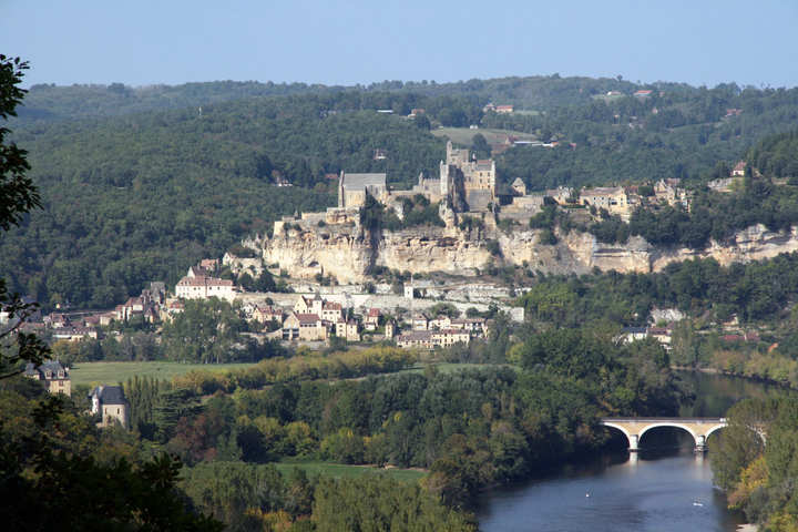 Dordogne : demie-victoire pour les opposants au contournement de Beynac