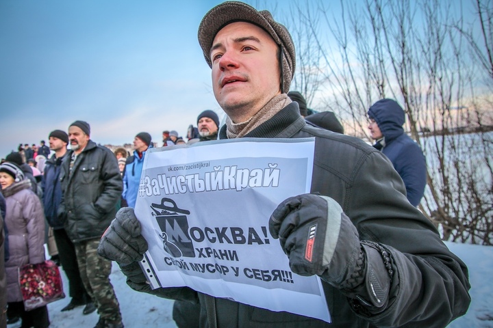 En Russie, les décharges et la colère débordent