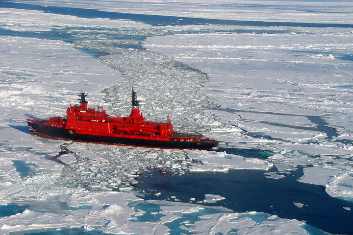Avec le changement climatique, la Russie colonise l'Arctique