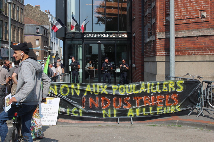 Manifestation des opposants au projet de poulailler industriel de Pitgam