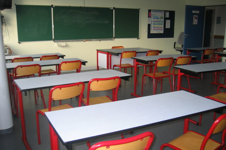 Deux climatosceptiques et une salariée de Total auditionnés pour les programmes scolaires sur le changement climatique