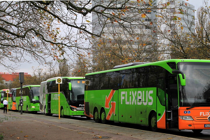 Grève : les chauffeurs de bus autorisés à rouler plus longtemps jusqu'à Noël