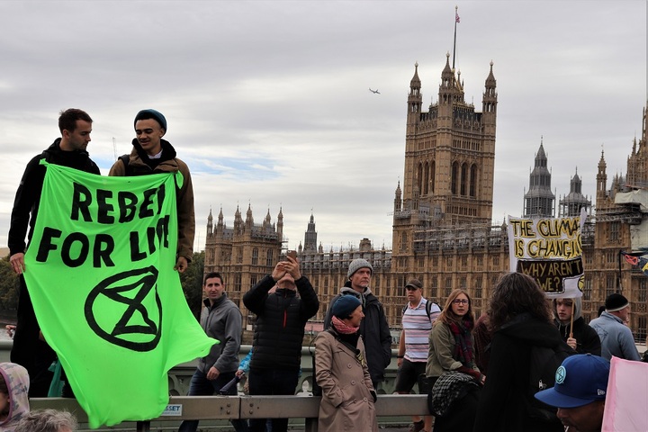 Extinction Rebellion, une «<small class="fine d-inline"> </small>idéologie extrémiste<small class="fine d-inline"> </small>» selon la police antiterroriste britannique