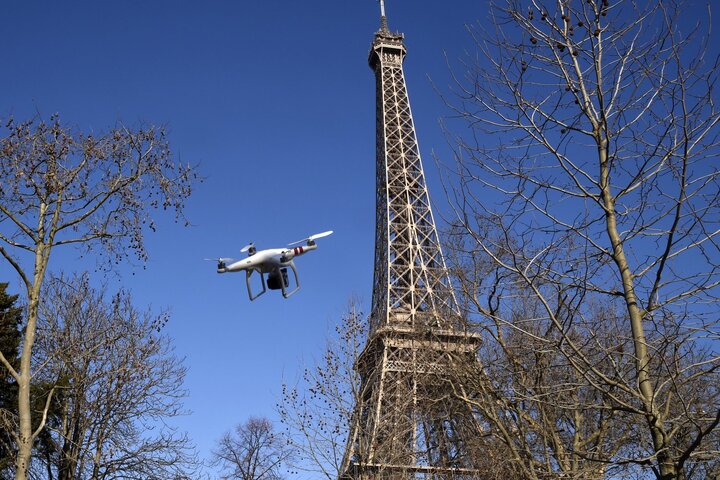 Déconfinement : le Conseil d'État suspend l'utilisation des drones à Paris