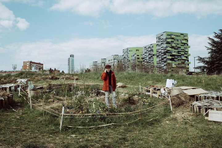 À Lille, précaires et habitants se battent pour préserver une immense friche urbaine