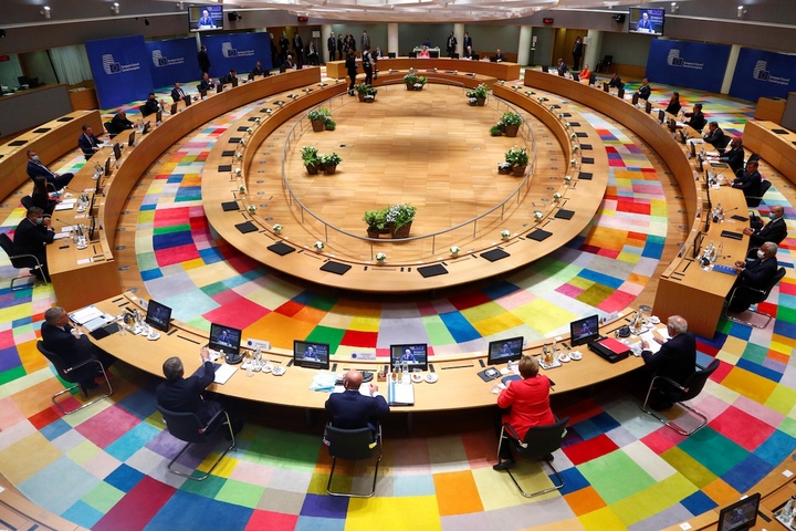 Karima Delli : «<small class="fine d-inline"> </small>Le plan de relance européen n'est pas à la hauteur des enjeux climatiques et sociaux<small class="fine d-inline"> </small>»