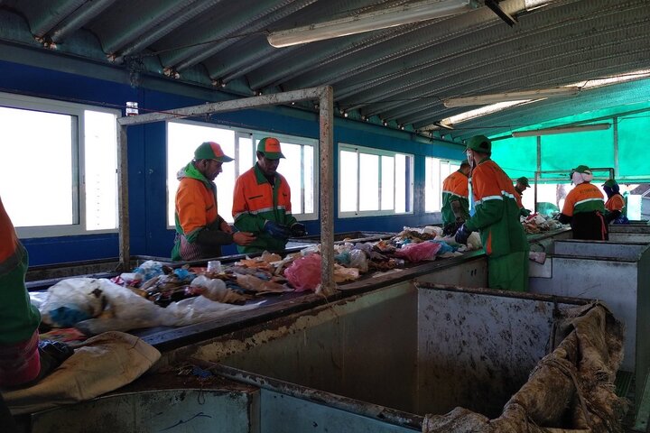 Organisés en coopérative, les «<small class="fine d-inline"> </small>récupérateurs<small class="fine d-inline"> </small>» de déchets marocains vivent mieux