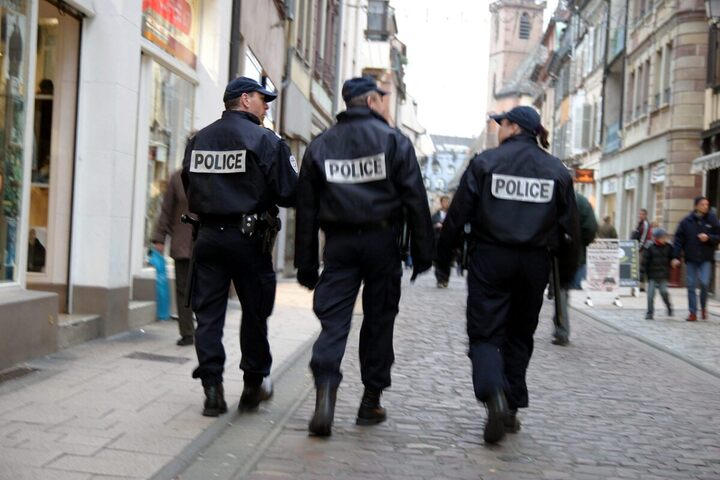 «<small class="fine d-inline"> </small>Beauvau de la sécurité<small class="fine d-inline"> </small>» : le ministre de l'Intérieur s'engage sur des peines minimales en cas d'agression de policier