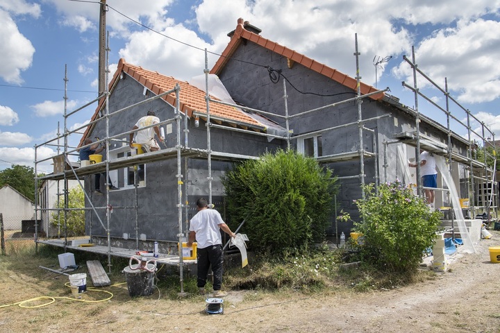 Nouvelles normes sur les bâtiments neufs : le gouvernement temporise