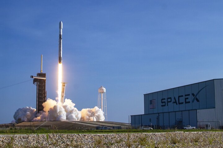 Reporterre sur France Inter : Starlink, les satellites d'Elon Musk pour occuper l'espace