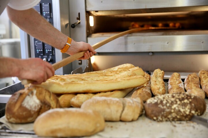 La baguette coûte plus cher, la faute au changement climatique 