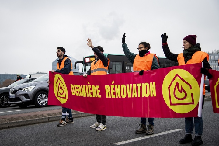 Climat : Dernière rénovation a bloqué un pont près de Paris