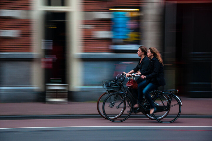 Une «<small class="fine d-inline"> </small>inquiétante<small class="fine d-inline"> </small>» vague d'interdictions des vélos en centre-ville