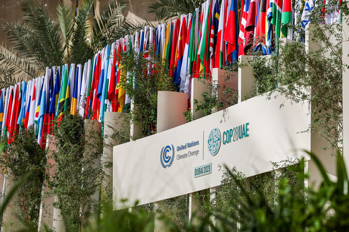 <span class="caps">COP28</span> : la sortie des énergies fossiles au coeur des discussions