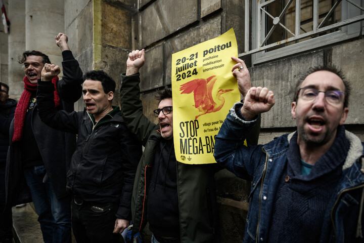 Procès des mégabassines : «<small class="fine d-inline"> </small>L'exécutif veut criminaliser le mouvement<small class="fine d-inline"> </small>»