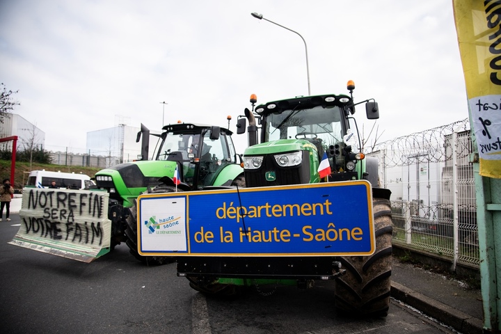 «<small class="fine d-inline"> </small>Les blocages des agriculteurs auraient pu mener à des pénuries<small class="fine d-inline"> </small>»