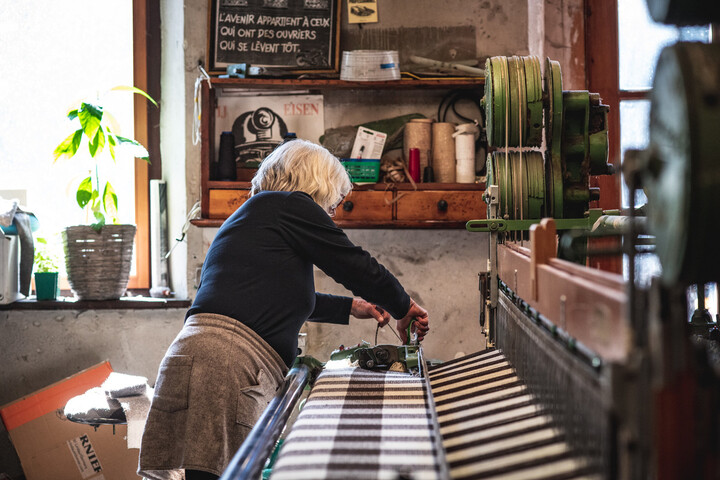 Autogestion et pulls écolos : bienvenue dans l'une des dernières usines à laine de France