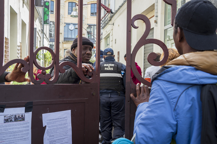 Expulsions en vue des <span class="caps">JO</span> : 244 mineurs isolés occupent un lieu parisien