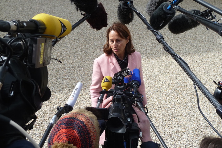 M<sup class="typo_exposants">me</sup> Royal ne veut pas, mais vraiment pas, parler à Reporterre