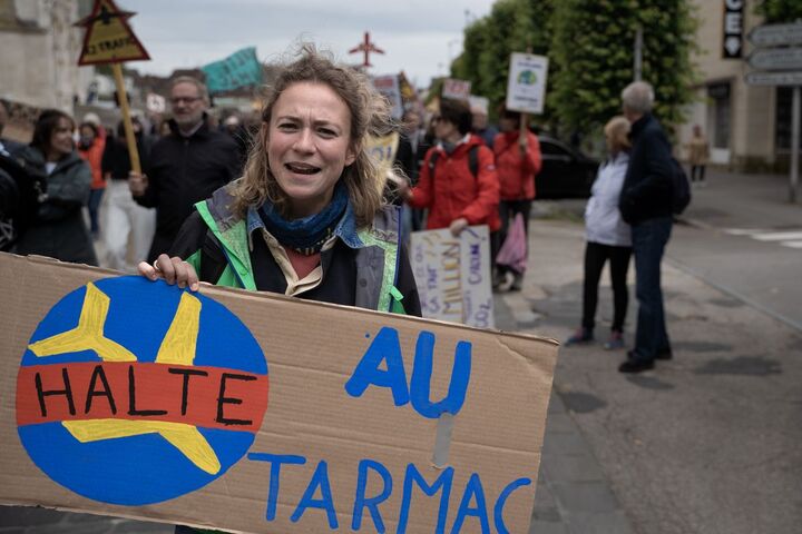 Les habitants de Beauvais refusent de voir voler 20 000 avions de plus