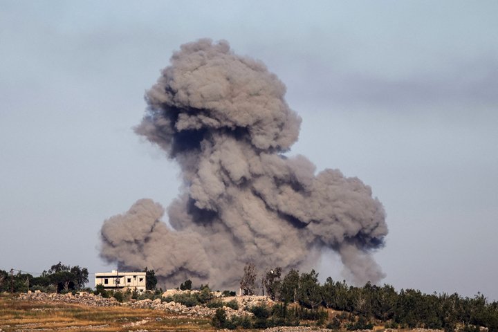Agriculteurs kidnappés, villages bombardés : au Liban, Israël poursuit sa «<small class="fine d-inline"> </small>politique de la terre brûlée<small class="fine d-inline"> </small>»