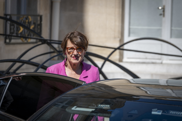 La ministre de l'Agriculture à un dîner de l'extrême droite<small class="fine d-inline"> </small>? Pas un problème pour le gouvernement