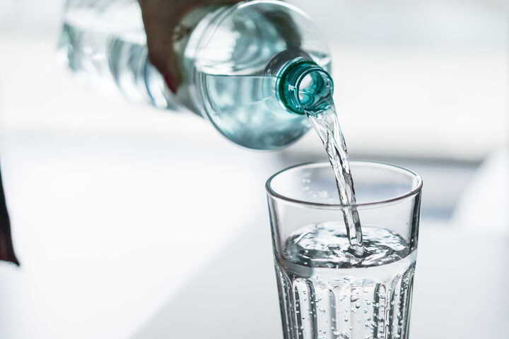 Pesticides : 56 molécules ne sont pas surveillées dans l'eau potable