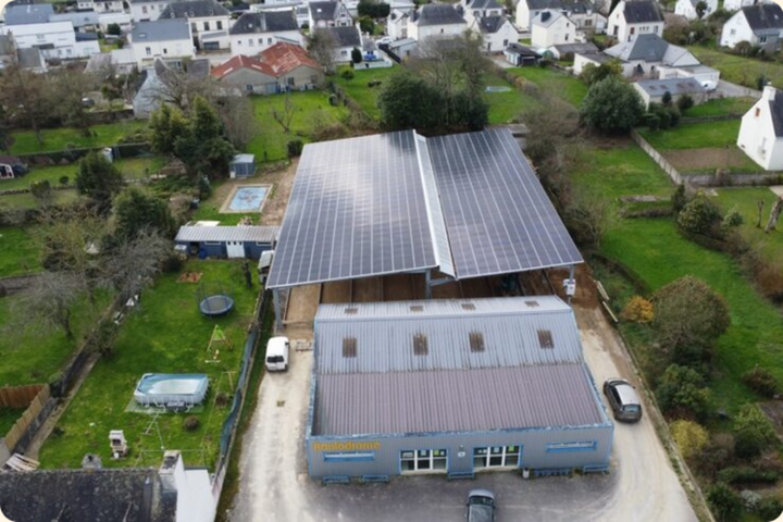 Dans cette commune, les habitants produisent et consomment localement leur énergie