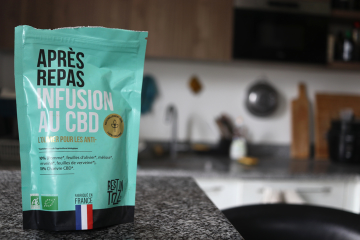 Huiles, tisanes, bonbons... Le <span class="caps">CBD</span> à usage alimentaire interdit en France