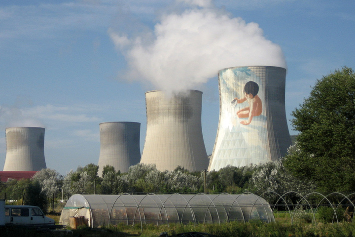 Près de 10 millions de Français boivent une eau contaminée par un produit radioactif