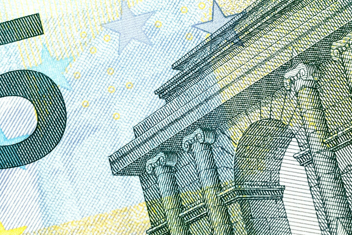 Les fonds écolos européens sont utilisés pour investir chez des pollueurs