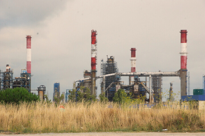 Une fuite de pétrole provoque une pollution de la Loire
