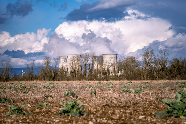 Nucléaire : la justice met un coup d'arrêt au projet de deux <span class="caps">EPR2</span> au Bugey