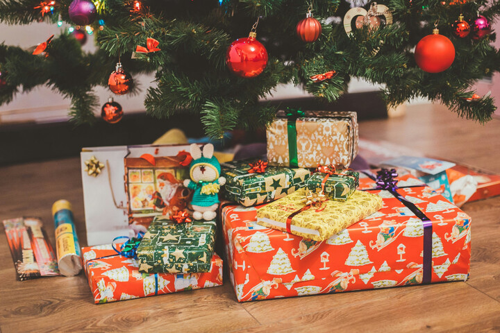 Polluants et inutiles : la face cachée des cadeaux de Noël 